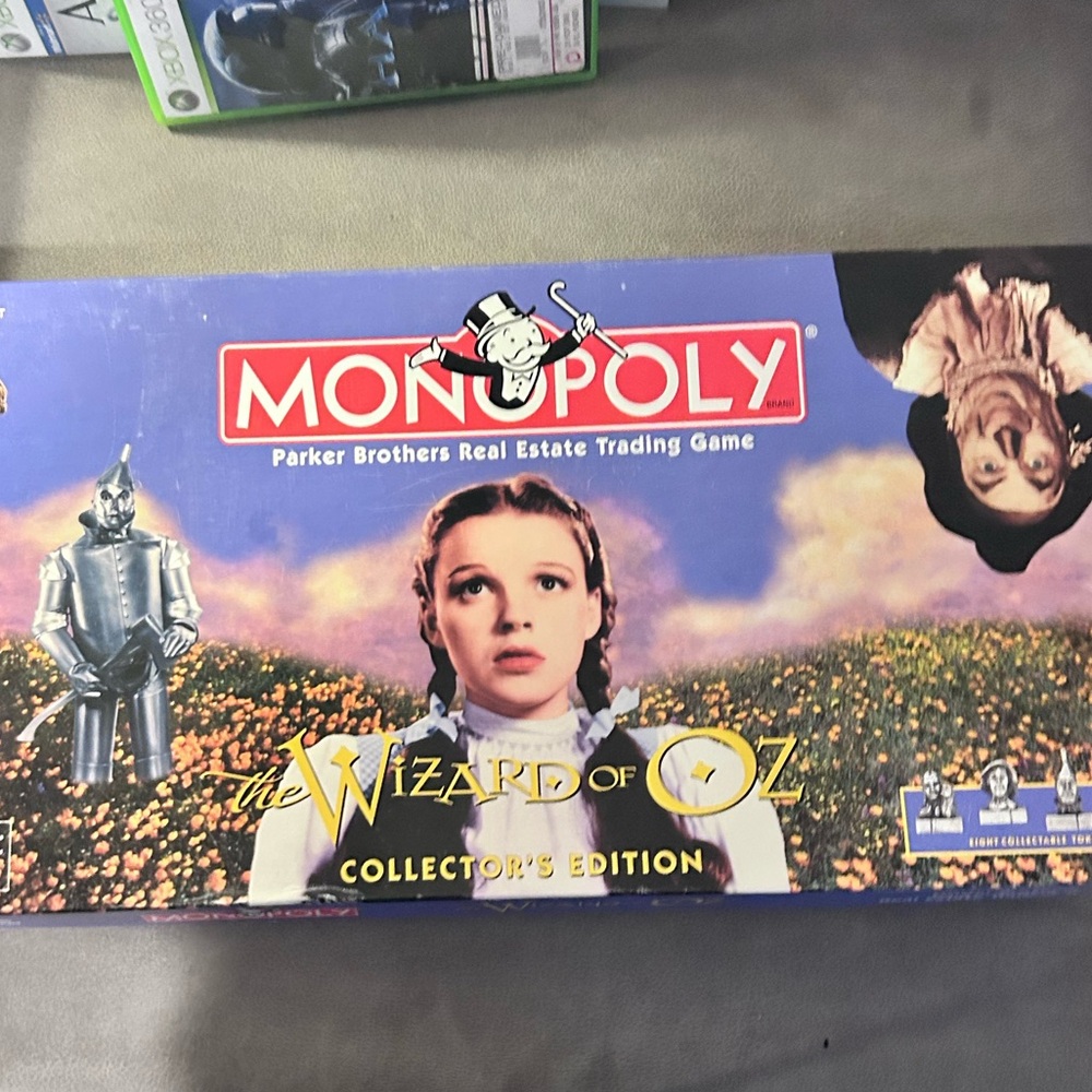 50%offw❤️ Vintage 1998 "The Wizard Of Oz" Collectors  Edition Monopoly!